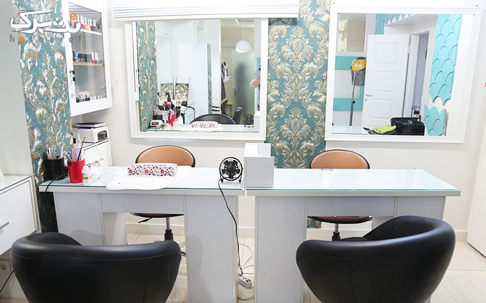 براشینگ مو در آرایشگاه نیلی