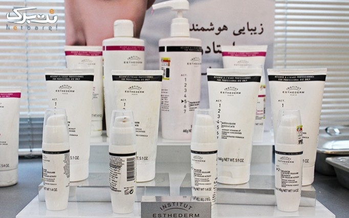 پاکسازی پوست در مطب دکتر آخوندزاده