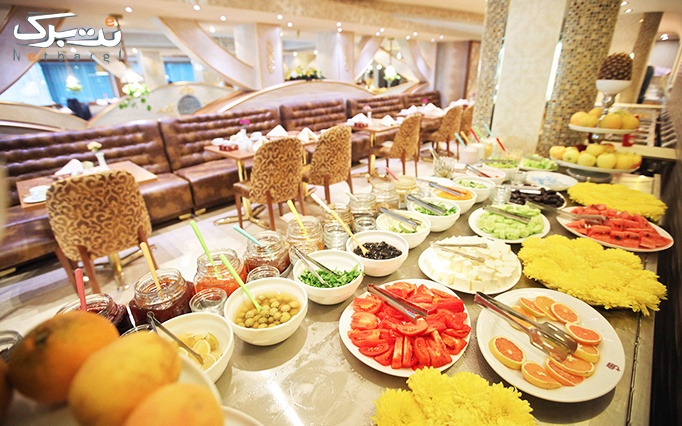 رستوران هتل سیمرغ با پکیج غذاهای ایرانی