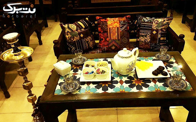 منو کافه و سرویس چای در سفره خانه سنتی عقیق