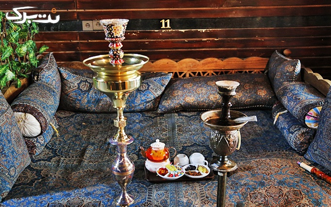 سرویس چای سنتی عربی در سفره خانه دارکوب