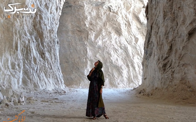 تور یکروزه غار نمکی گرمسار با آژانس گرامی پارس