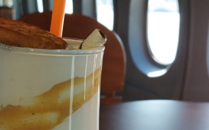 کافه پرواز ترنجستان با منو نوشیدنی های خوشمزه
