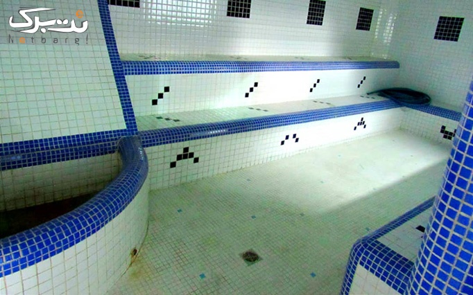 شنا در استخر مجموعه فرهنگی و ورزشی شهید هرندی