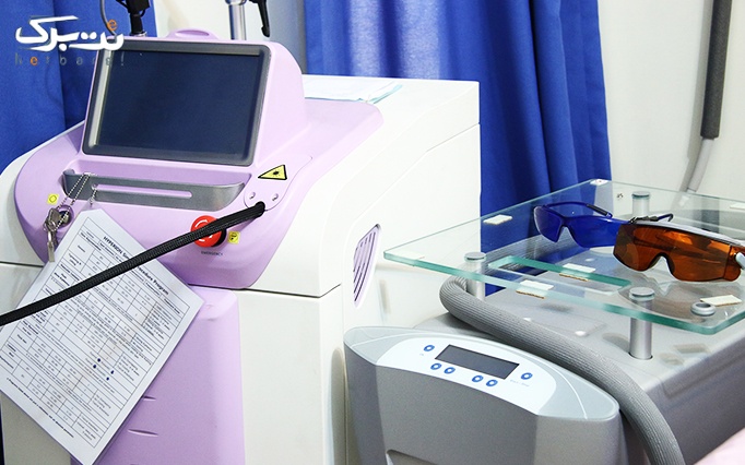 لیزر زیربغل با دستگاه الکساندرایت در مطب دکتر حکیمی
