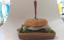 همبرگر کلاسیک در کافه مهرتُ ویژه کمپین صفاسنج