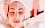 فشیال تخصصی و پاکسازی پوست در مرکز پوست و مو آویسا