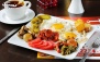  بوفه صبحانه مفصل سرد و گرم در پن شیرازجنوبی